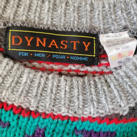 Vintage Dynasty Sweater - Picture 3 of 3